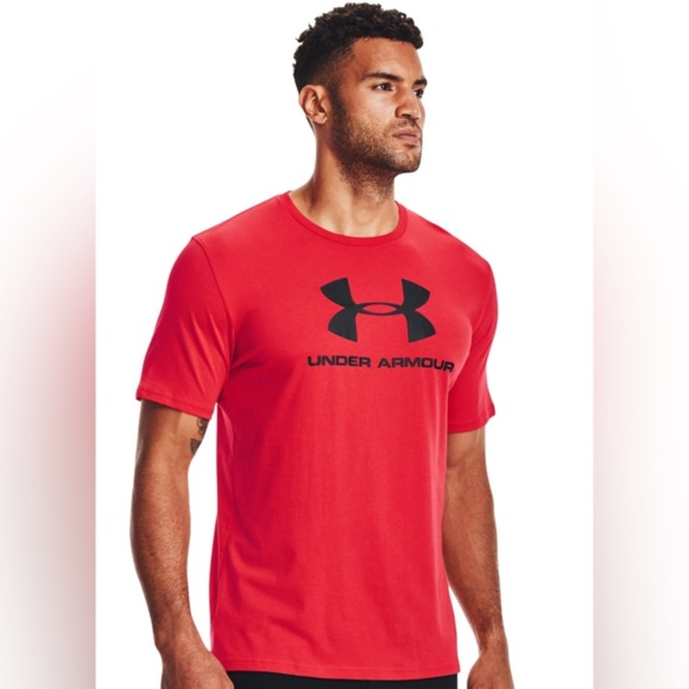 Under Armour Heatgear Logo Tee in Red Size L EUC